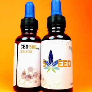 Aceite Sweed naranja aislado